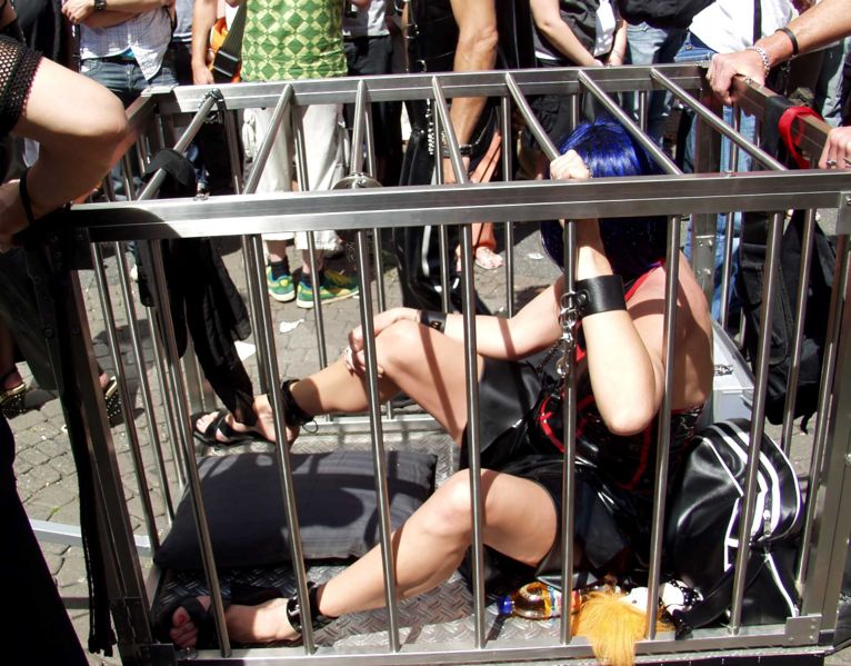 File:Slave in cage on CSD Cologne 2007 (7739).jpg